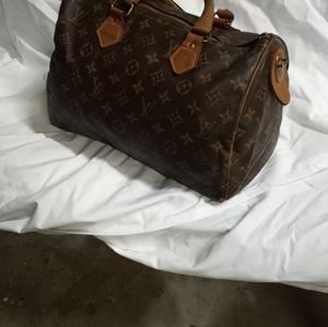 Vintage Louie Vitton handbag